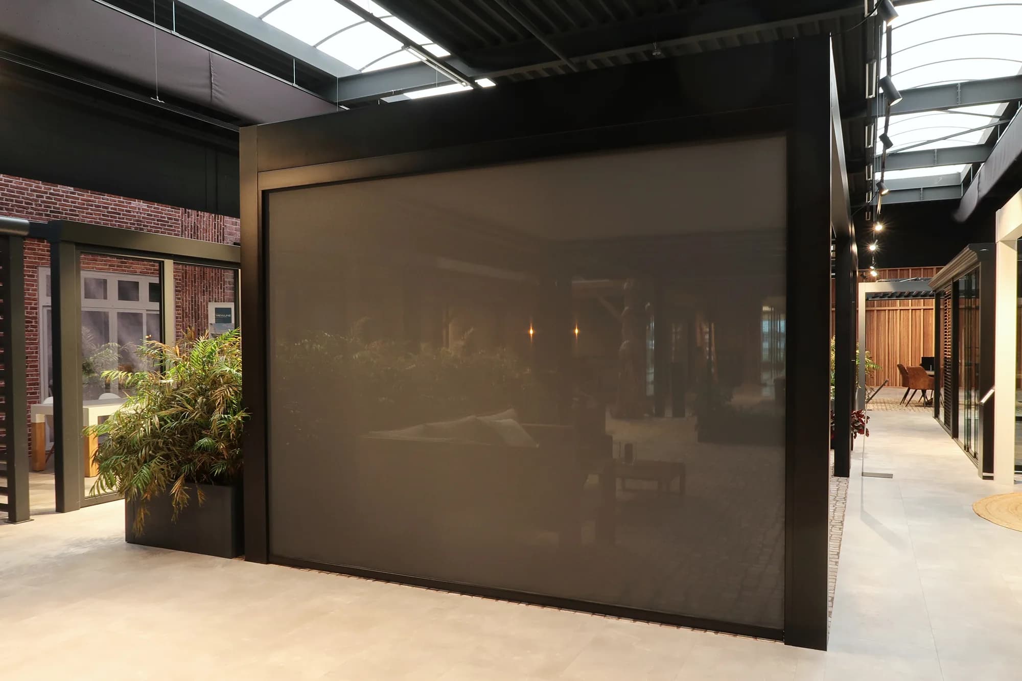 Sonnenschutz für die Terrassenüberdachung — Markisen & ZIP-Screens